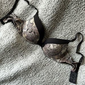 Victoria’s Secret BioFit Bra